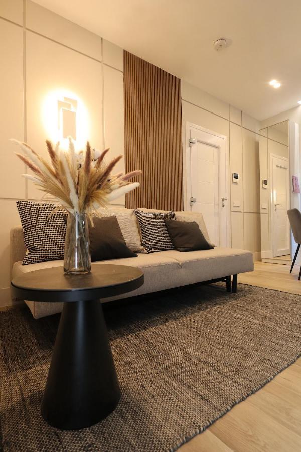Appartamento Charming & Luxurious Gem Olbia Esterno foto