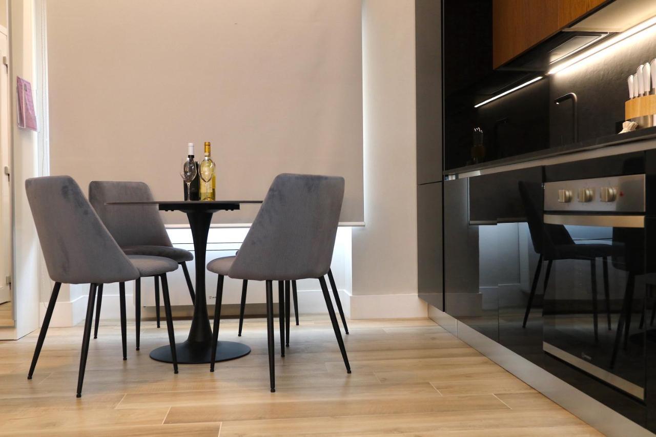 Appartamento Charming & Luxurious Gem Olbia Esterno foto