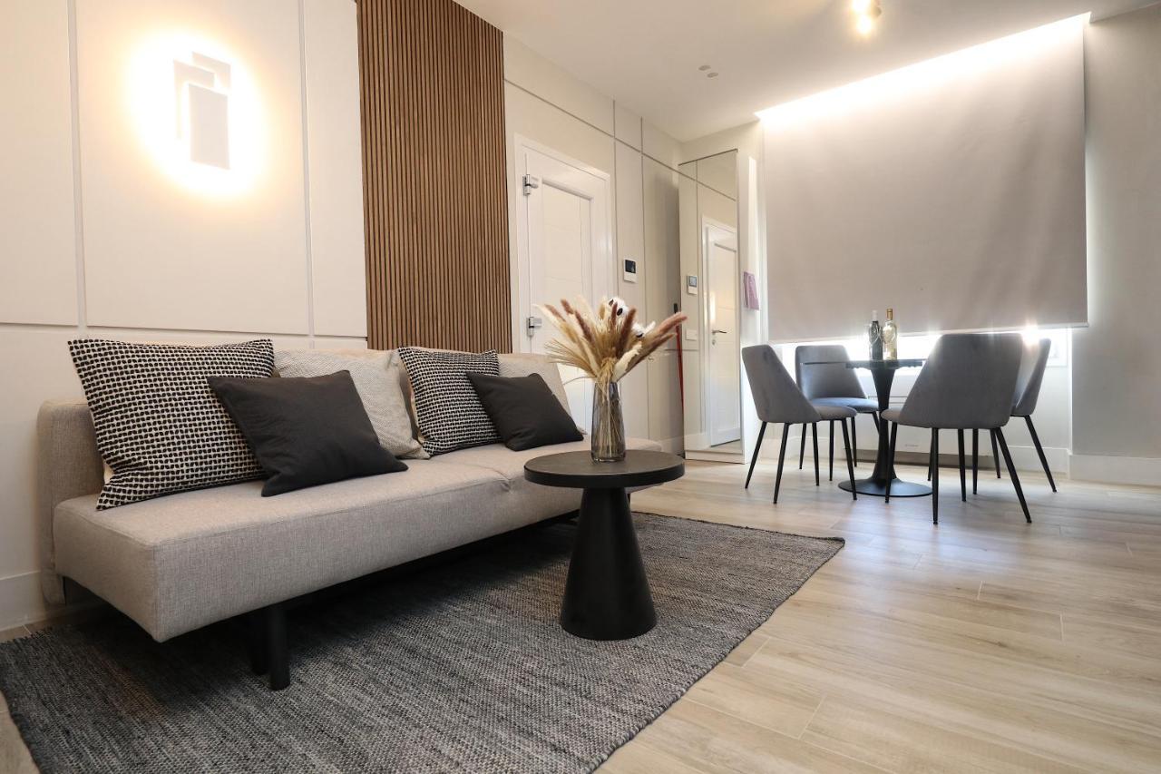 Appartamento Charming & Luxurious Gem Olbia Esterno foto
